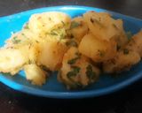 A picture of step 4 of Jeera aloo.