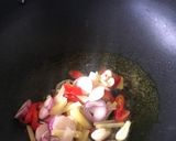 Gambar langkah 2 resipi Ayam Masak Halia.