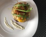 Foto del paso 7 de la receta: Hamburguesa casera con cebolla caramelizada