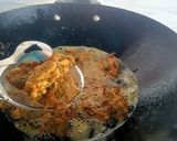 A picture of step 3 of Crispy noodles pakora.