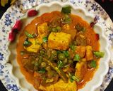 A picture of step 8 of Green Peas and Paneer Curry.