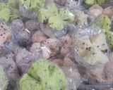 Foto langkah ke 4 dari resep Bolu kukus ngakak bintik bintik.