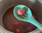 Foto langkah ke 6 dari resep Klepon Ubi Merah Putih 🇮🇩.