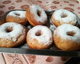 Foto langkah ke 6 dari resep Donut terenak yg pernah saya buat. Simple.