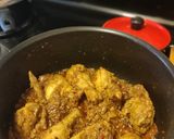 A picture of step 3 of Chicken curry.