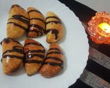 A picture of step 9 of Nutella filled fatayer.