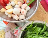 Gambar langkah 1 resipi 👩‍🍳Sup Sayur Bayam Enoki.