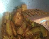A picture of step 3 of Papaya with Pabda curry.