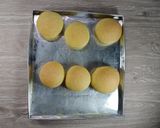 Foto langkah ke 7 dari resep Korean Garlic Cream Cheese Bread.