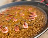 Foto del paso 6 de la receta: Arroz con sepia, atún y gambitas