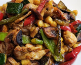 Foto del paso 9 de la receta: Salteado de pollo con garbanzos y hortalizas al curry
