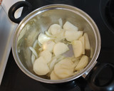 Foto del paso 2 de la receta: Alcachofas con patata al limón