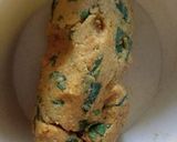 A picture of step 1 of Makki vada.