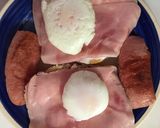 Foto del paso 5 de la receta: Huevos Poché en bagel con jamón