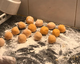 Foto del paso 2 de la receta: Ñoquis de batata rellenos con muzzarella y salsa bolognesa