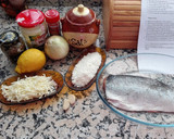 Foto del paso 1 de la receta: Salmón con costra de cebolla y queso
