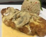 Foto del paso 3 de la receta: 🍗Milanesas de pollo en salsa de limón y hongos con arroz pilaf