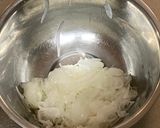 A picture of step 1 of Onion and Crab Sticks Salad.