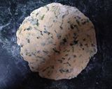 A picture of step 3 of Methi Thepla.