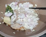 Foto langkah ke 4 dari resep Ayam Suwir Sambel Daun Jeruk.