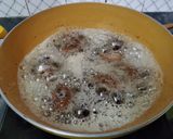 A picture of step 4 of Egg Fritters/Egg Pakora.