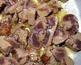 A picture of step 1 of Dry fry Maini.