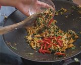 Foto langkah ke 6 dari resep Nasi bakar ayam kemangi.