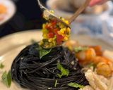 蒜香海鮮墨魚麵佐焙煎辣油的食譜步驟10照片