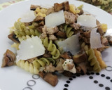 Foto del paso 5 de la receta: Espirales con champiñones, carne y queso fresco🍄