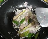Foto langkah ke 1 dari resep Cumi hitam bumbu iris sederhana.