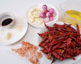 Foto langkah ke 1 dari resep Chilli Oil.