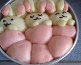 Foto langkah ke 9 dari resep Bunny Breadroll.