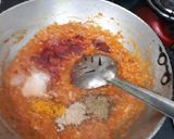 A picture of step 3 of Kadhai paneer with garlic naan.