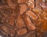 Foto del paso 9 de la receta: Estofado de res al vino tinto