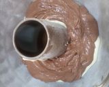 Gluténmentes kakaós-vaníliás kuglóf recept fázis 3 fotója