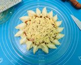 Foto langkah ke 7 dari resep Cheezybite & Sausage Pizza.