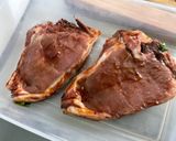 Une image de l'étape 6 de Côtes de veau marinées grillées sauce BBQ et coriandre.