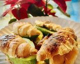 Foto del paso 3 de la receta: Croissant de salmón marinado casero con aguacate
