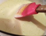 A picture of step 3 of Vanilla cup cakes.