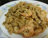 Foto del paso 9 de la receta: Arroz verde de pimientos (con pollo, gambas y almejas)
