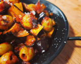 Foto del paso 6 de la receta: Caponata siciliana con huevo frito