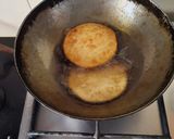 शेगाव कचोरी (Shegaon kachori recipe in marathi) रेसिपी स्टेप 1 फोटो