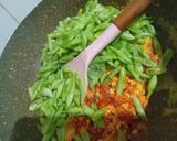 Foto langkah ke 3 dari resep Tumis Terasi Buncis Telur.
