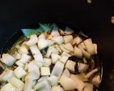 A picture of step 1 of Stewed Calamari in Tomato Sauce.
