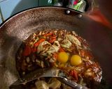 Foto langkah ke 4 dari resep Mi goreng kampung.