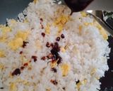 Foto langkah ke 3 dari resep Gyeran bokkeumbap/계란볶음밥/Korean egg fried rice.