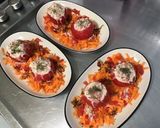 Une image de l'étape 10 de Tomates farcies au crabe, carottes râpées et crème de balsamique.