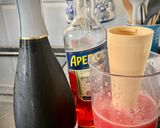 Foto del paso 1 de la receta: Cóctel Aperol Spritz con Sandía