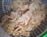 Foto langkah ke 1 dari resep Rebung Tahu Santan Bumbu Kuning.