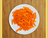 Foto del paso 1 de la receta: Zanahorias Guisadas al Aroma de Cúrcuma